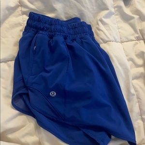 Lululemon shorty Hot 2.5 shorts